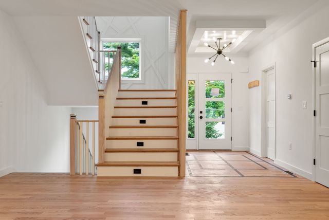 42 Woodbine Circle, Needham, MA 02494