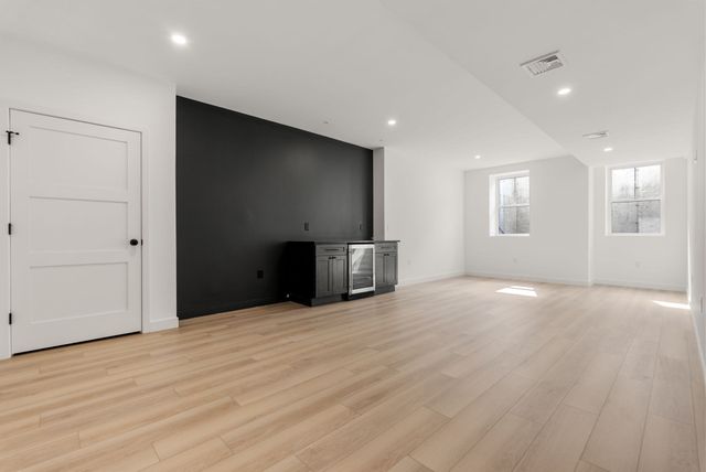 42 Woodbine Circle, Needham, MA 02494