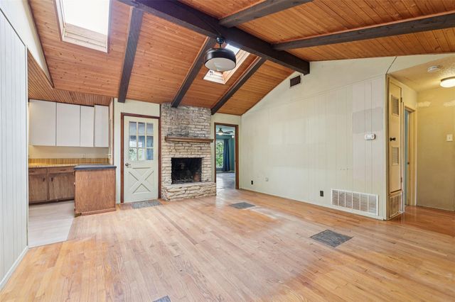 2204 Bahia CIR, Austin, TX 78741