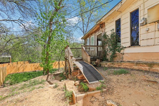 2204 Bahia CIR, Austin, TX 78741