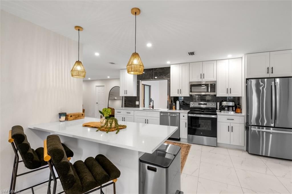14725 Kimberly LN, FORT MYERS, FL 33908 — photo 3