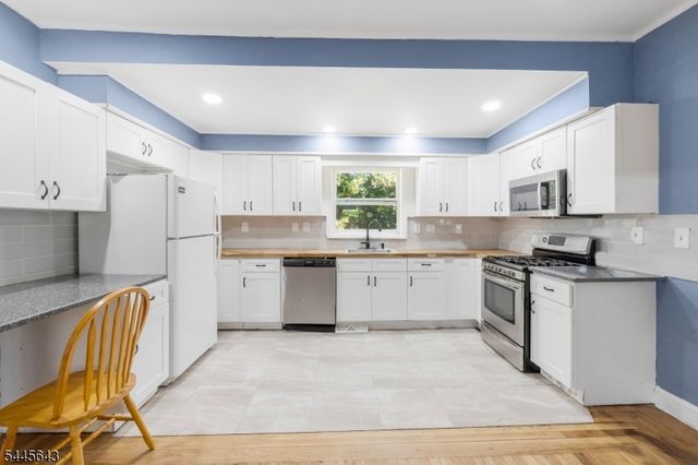 41 Elizabeth St, South Bound Brook Boro, NJ 08880