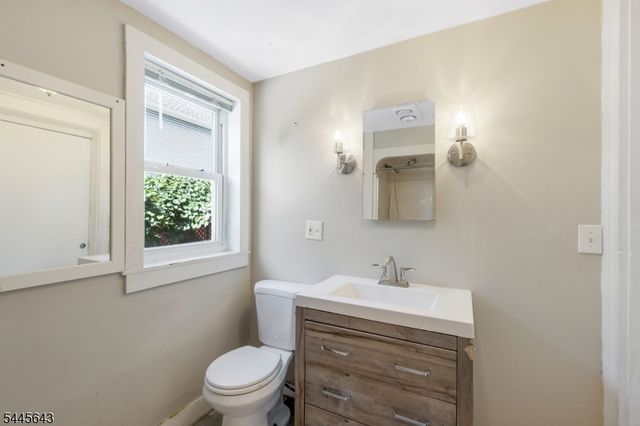 41 Elizabeth St, South Bound Brook Boro, NJ 08880