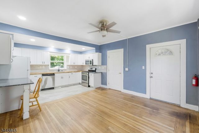 41 Elizabeth St, South Bound Brook Boro, NJ 08880