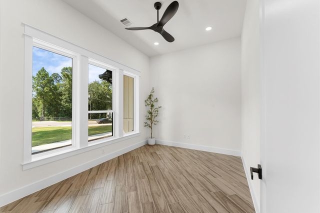 118 Ranger Road, Huntsville, TX 77340