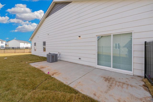 12218 W Rosemary St, Maize, KS 67223