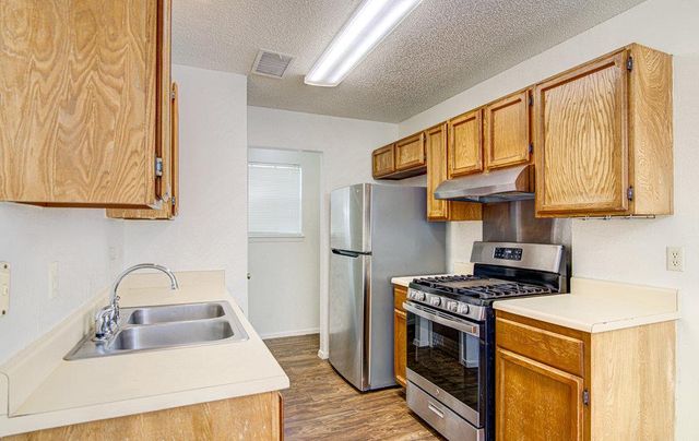 8110 West Gate BLVD B, Austin, TX 78745