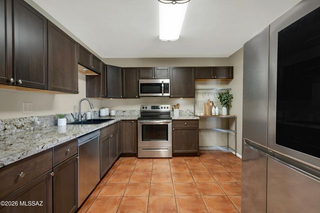 5338 E 2nd Street, Tucson, AZ 85711