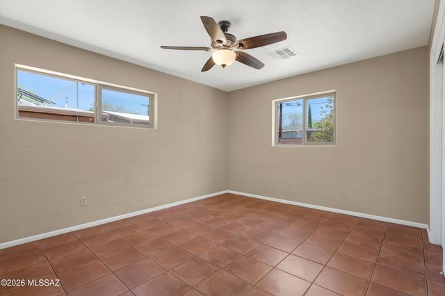 5338 E 2nd Street, Tucson, AZ 85711