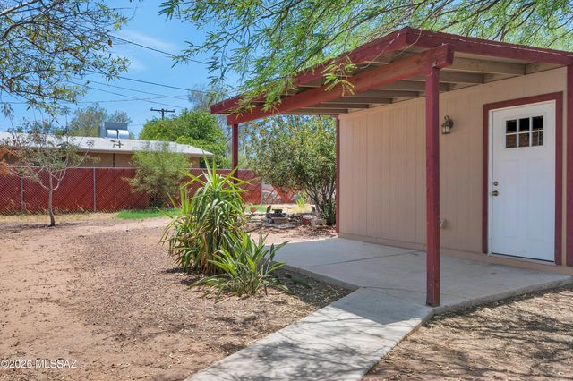 5338 E 2nd Street, Tucson, AZ 85711