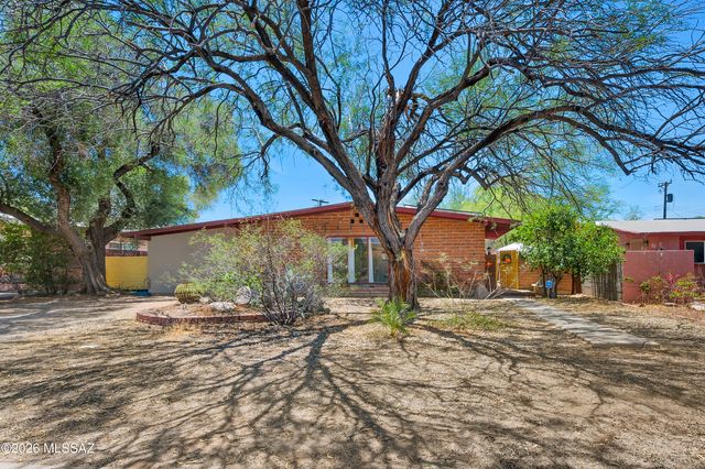 5338 E 2nd Street, Tucson, AZ 85711