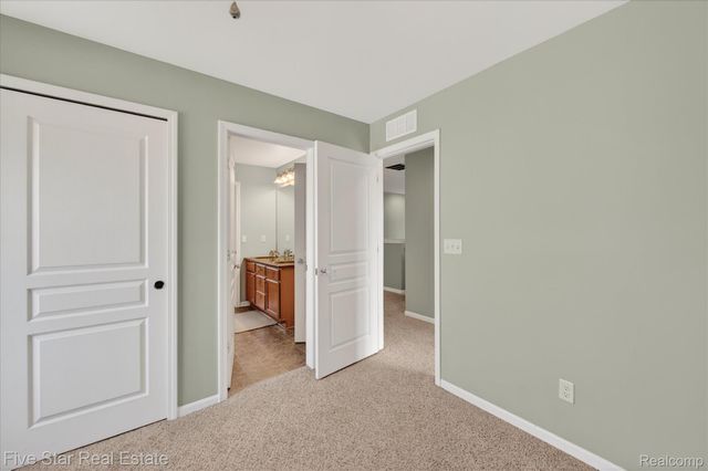 59163 Peters Barn Drive, Lyon Charter Township, MI 48178