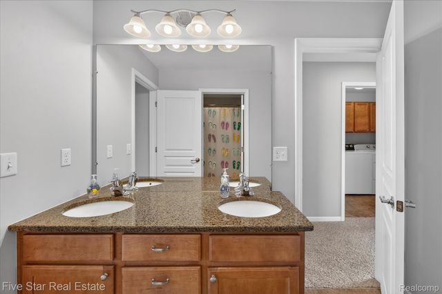 59163 Peters Barn Drive, Lyon Charter Township, MI 48178