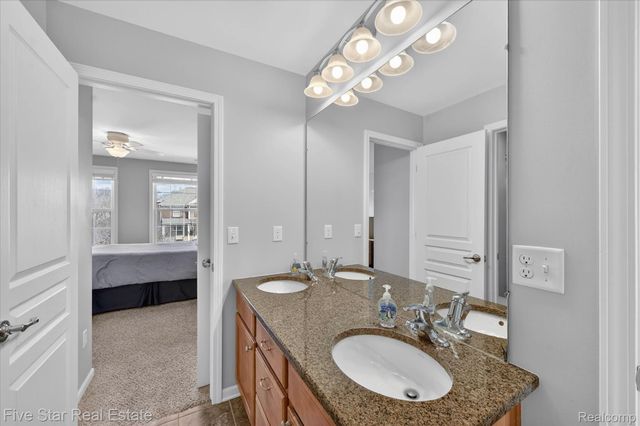 59163 Peters Barn Drive, Lyon Charter Township, MI 48178