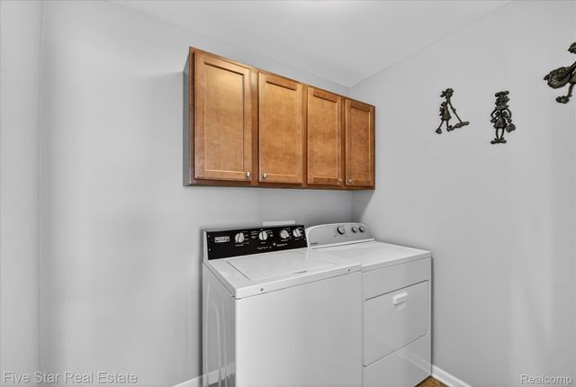 59163 Peters Barn Drive, Lyon Charter Township, MI 48178