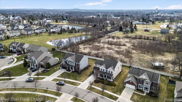 59163 Peters Barn Drive, Lyon Charter Township, MI 48178