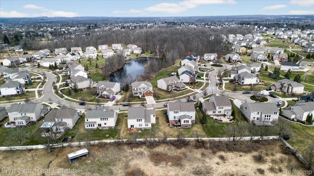 59163 Peters Barn Drive, Lyon Charter Township, MI 48178