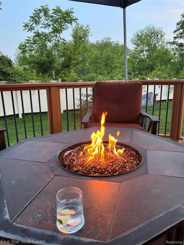 59163 Peters Barn Drive, Lyon Charter Township, MI 48178