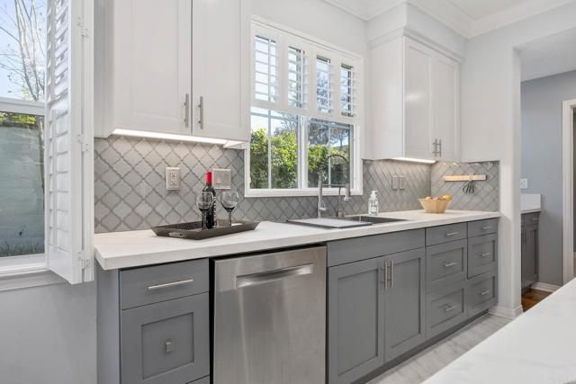 6903 Goldstone, Carlsbad, CA 92009