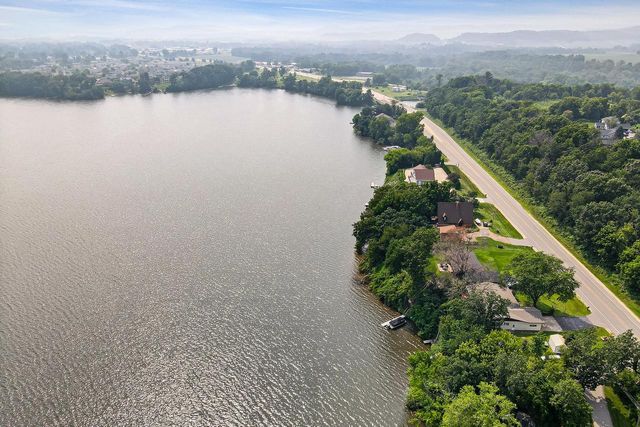 W3233 State Road 16, West Salem, WI 54669