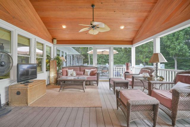 7018 Swallow Road, Cannelton, IN 47520