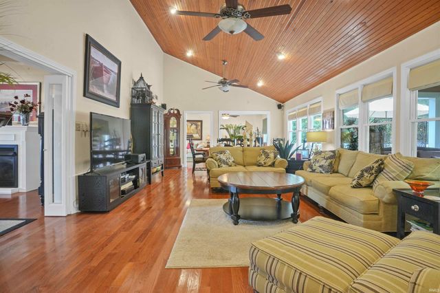 7018 Swallow Road, Cannelton, IN 47520