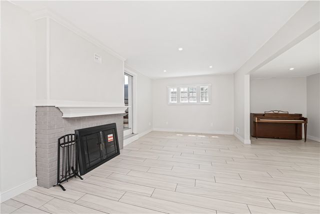 2936 Lake Avenue, Rochester, NY 14612