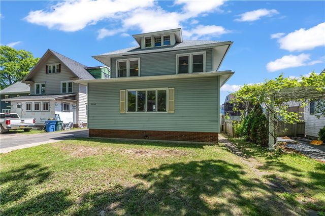 2936 Lake Avenue, Rochester, NY 14612