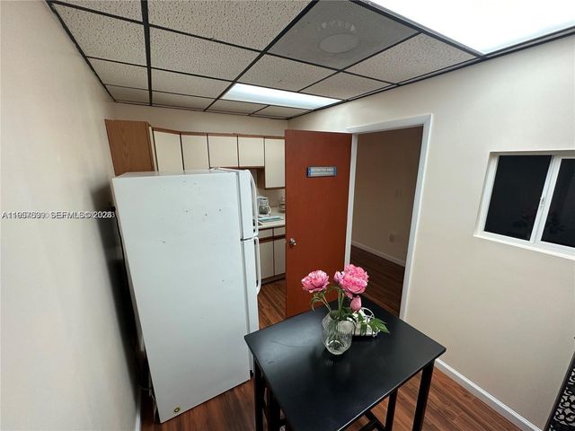 6187 NW 167th St H18, Hialeah, FL 33015