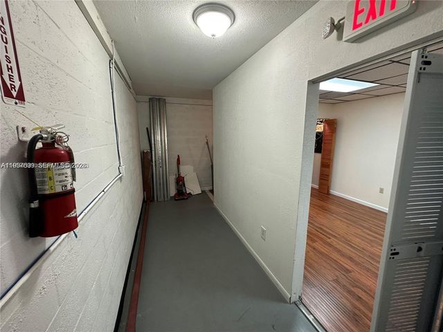 6187 NW 167th St H18, Hialeah, FL 33015