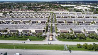 6187 NW 167th St H18, Hialeah, FL 33015