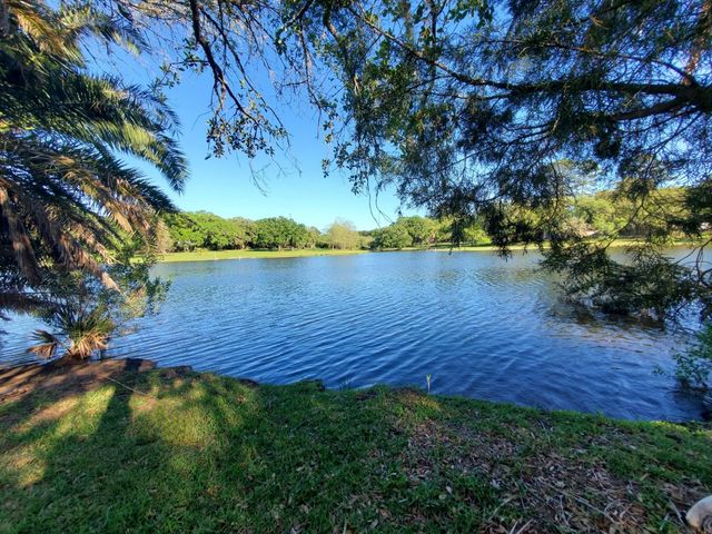 2725 49th Street, Dickinson, TX 77539