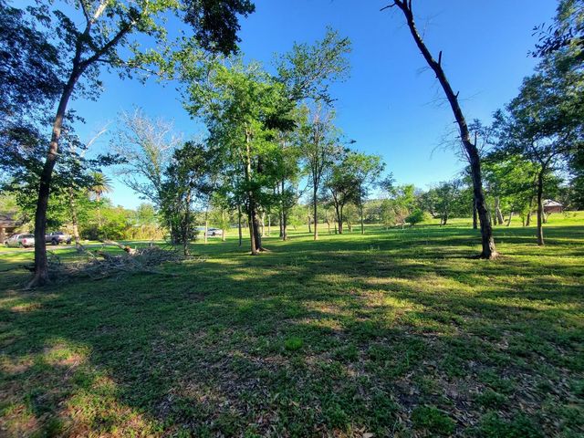 2725 49th Street, Dickinson, TX 77539