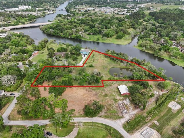 2725 49th Street, Dickinson, TX 77539