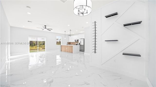 1110 GARIBALDI SST E, Lehigh Acres, FL 33974