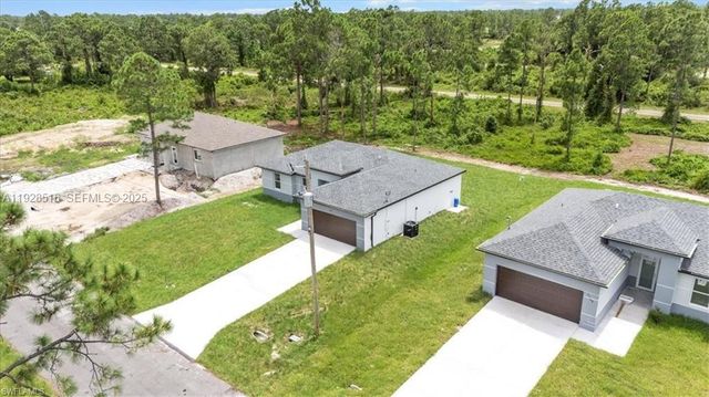 1110 GARIBALDI SST E, Lehigh Acres, FL 33974