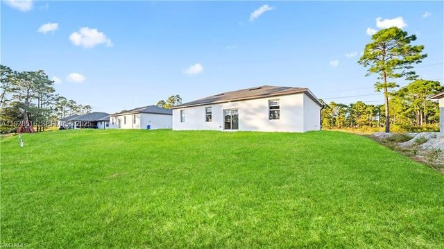 1110 GARIBALDI SST E, Lehigh Acres, FL 33974