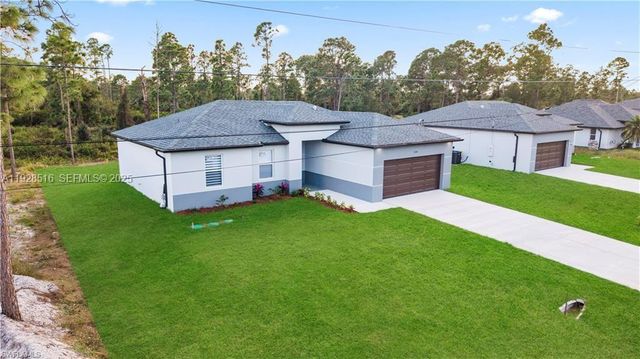 1110 GARIBALDI SST E, Lehigh Acres, FL 33974
