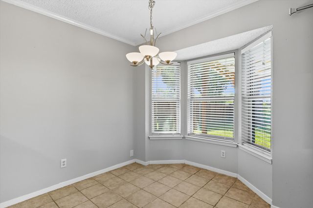 6540 Meadowlark Lane E, Watauga, TX 76148