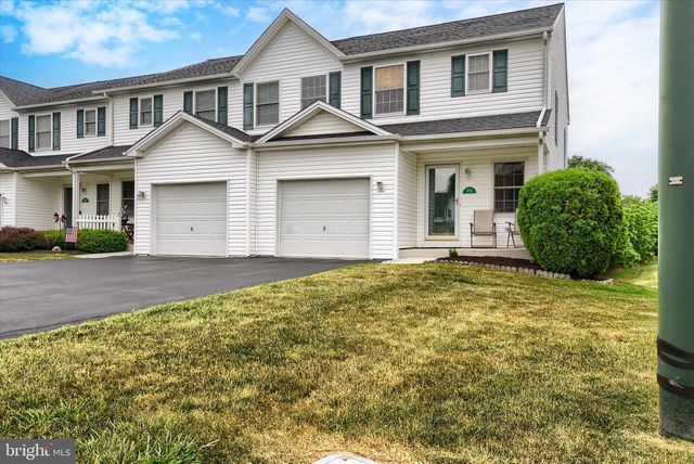 215 MEADOW LN, Harrisburg, PA 17112