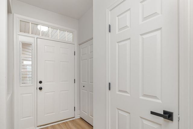 7349 Grandview Court, Carpentersville, IL 60110