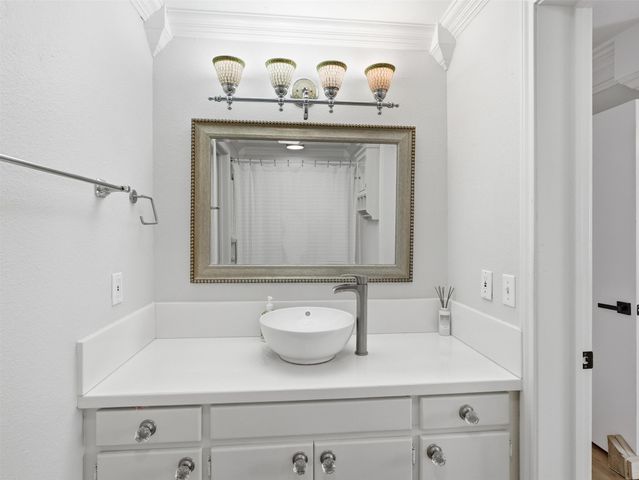 1112 Kings Highway, Dallas, TX 75208