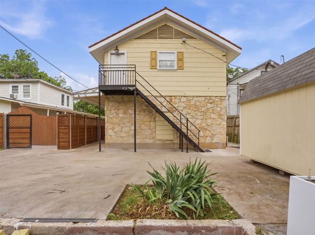 1112 Kings Highway, Dallas, TX 75208