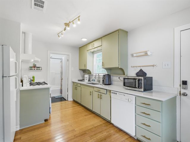 1112 Kings Highway, Dallas, TX 75208