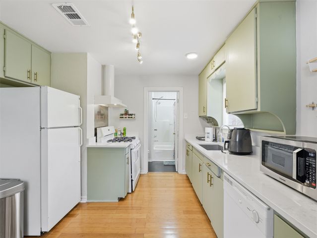1112 Kings Highway, Dallas, TX 75208