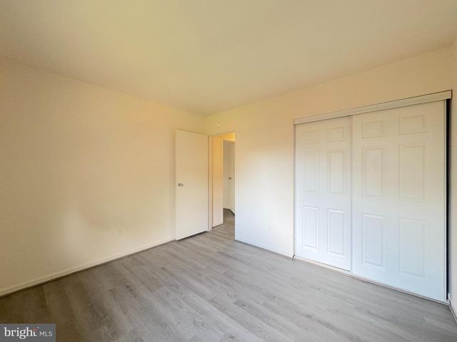 8848 WALUTES CIR, Alexandria, VA 22309