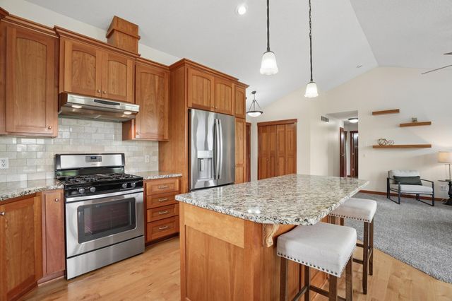 11292 Lambert Court, Hanover, MN 55341