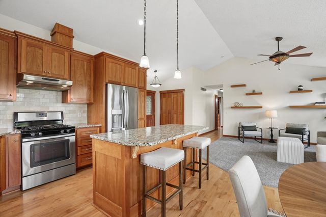 11292 Lambert Court, Hanover, MN 55341
