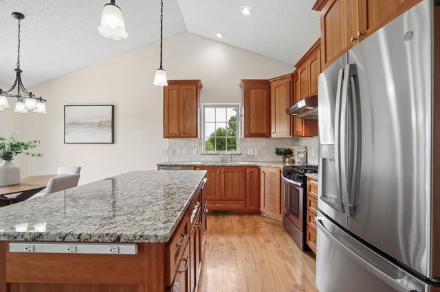 11292 Lambert Court, Hanover, MN 55341