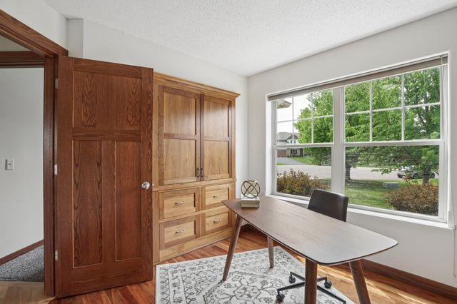 11292 Lambert Court, Hanover, MN 55341